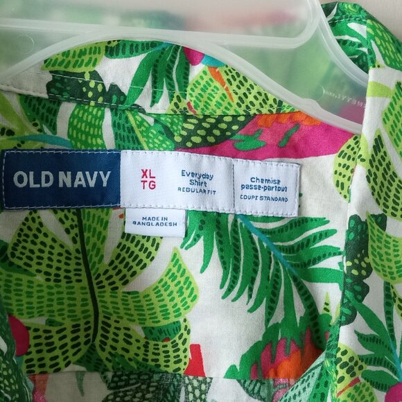 Old Navy XL Everyday Regular Fit Hawaiian Shirt Green Red Button Down Brand NEW - Picture 4 of 4